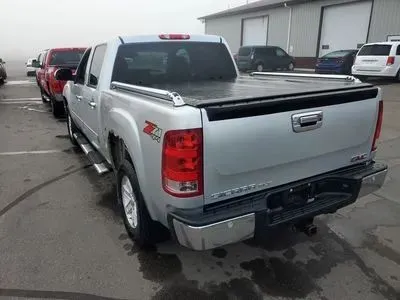 More photos of 2013 GMC Sierra 1500 Crew Cab SLE Pickup 4D 5 3/4 ft at Lunde Auto Sales, MN