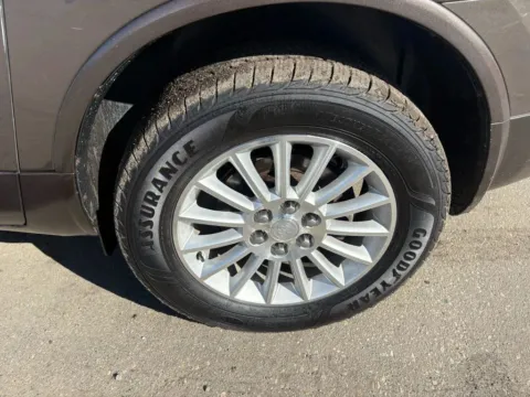 More photos of 2011 Buick Enclave CXL Sport Utility 4D at Lunde Auto Sales, MN