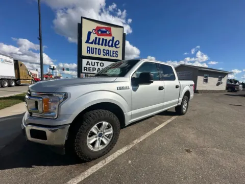 Silver 2018 Ford F-150 SuperCrew Cab XLT Pickup 4D 5 1/2 ft for sale in Wadena, MN