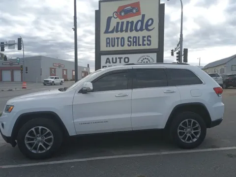 White 2015 Jeep Grand Cherokee Limited Sport Utility 4D for sale in Wadena, MN