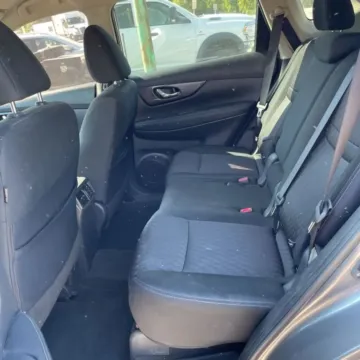 More photos of 2019 Nissan Rogue SV Sport Utility 4D at Lunde Auto Sales, MN