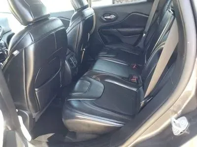 More photos of 2019 Jeep Cherokee TrailHawk Sport Utility 4D at Lunde Auto Sales, MN