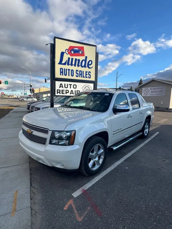 White 2013 Chevrolet Avalanche Black Diamond LTZ Sport Utility Pickup 4D 5 1/4 ft for sale in Wadena, MN