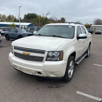 White 2013 Chevrolet Avalanche Black Diamond LTZ Sport Utility Pickup 4D 5 1/4 ft for sale in Wadena, MN