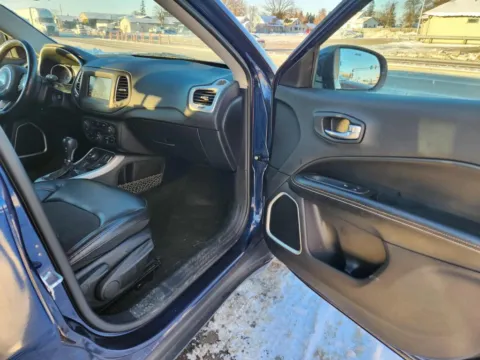 More photos of 2019 Jeep Compass Latitude Sport Utility 4D at Lunde Auto Sales, MN