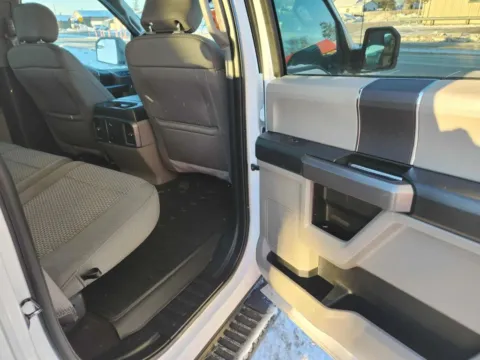 More photos of 2020 Ford F-150 SuperCrew Cab XLT Pickup 4D 6 1/2 ft at Lunde Auto Sales, MN