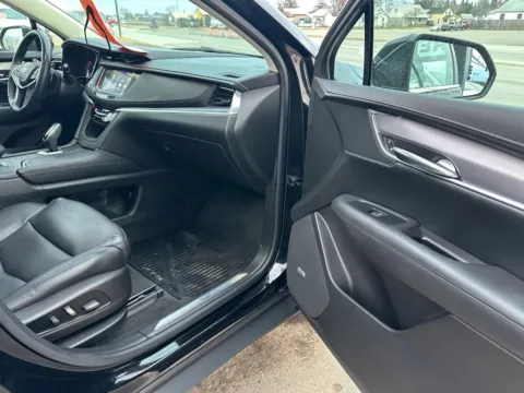 More photos of 2017 Cadillac XT5 Luxury Sport Utility 4D at Lunde Auto Sales, MN