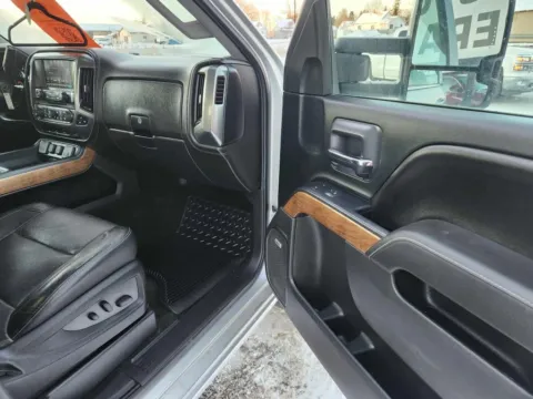 More photos of 2017 Chevrolet Silverado 1500 Crew Cab LTZ Pickup 4D 6 1/2 ft at Lunde Auto Sales, MN
