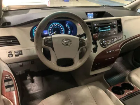 More photos of 2013 Toyota Sienna XLE 7-Passenger at Family Motor Company, ID