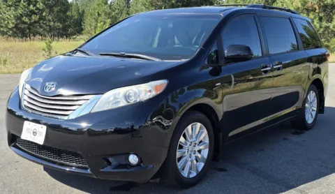 Black 2016 Toyota Sienna XLE Premium 7-Passenger for sale in Athol, ID