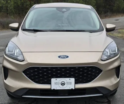 Photos of 2020 Ford Escape SE for sale in Athol, ID at Family Motor Company