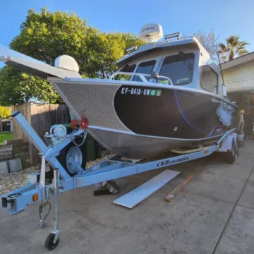 Another view of 2022 HEWSCRAFT 220 OCEAN PROW HARD TOP for sale in Athol, ID at Family Motor Company
