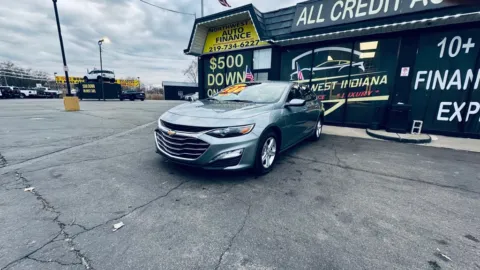 Gray 2024 CHEVROLET MALIBU LT for sale in Valparaiso, IN