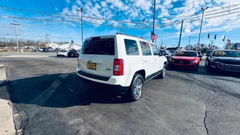 More photos of 2017 JEEP PATRIOT LATITUDE at NWI AUTO FINANCE Valparaiso, IN