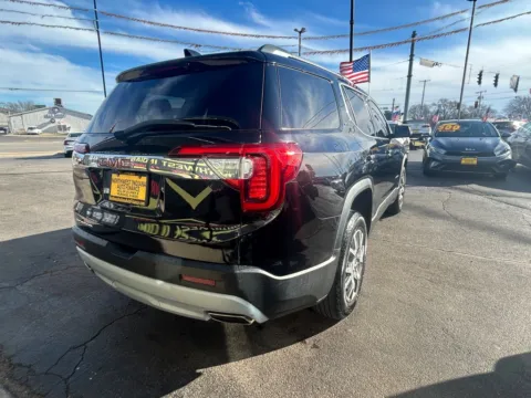 More photos of 2020 GMC ACADIA SLT at NWI AUTO FINANCE Valparaiso, IN