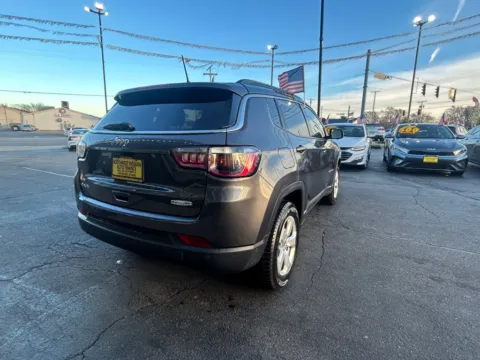 More photos of 2022 JEEP COMPASS LATITUDE at NWI AUTO FINANCE Valparaiso, IN