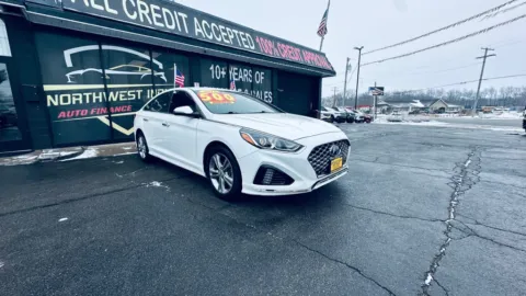 Another view of 2019 HYUNDAI SONATA LIMITED for sale in Valparaiso, IN at NWI AUTO FINANCE Valparaiso