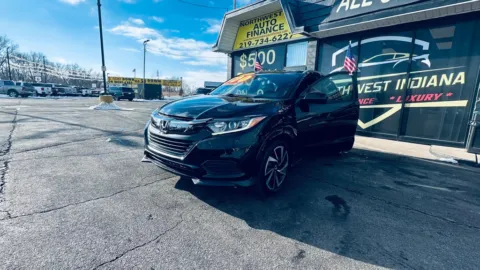 Black 2019 HONDA HR-V SPORT for sale in Valparaiso, IN