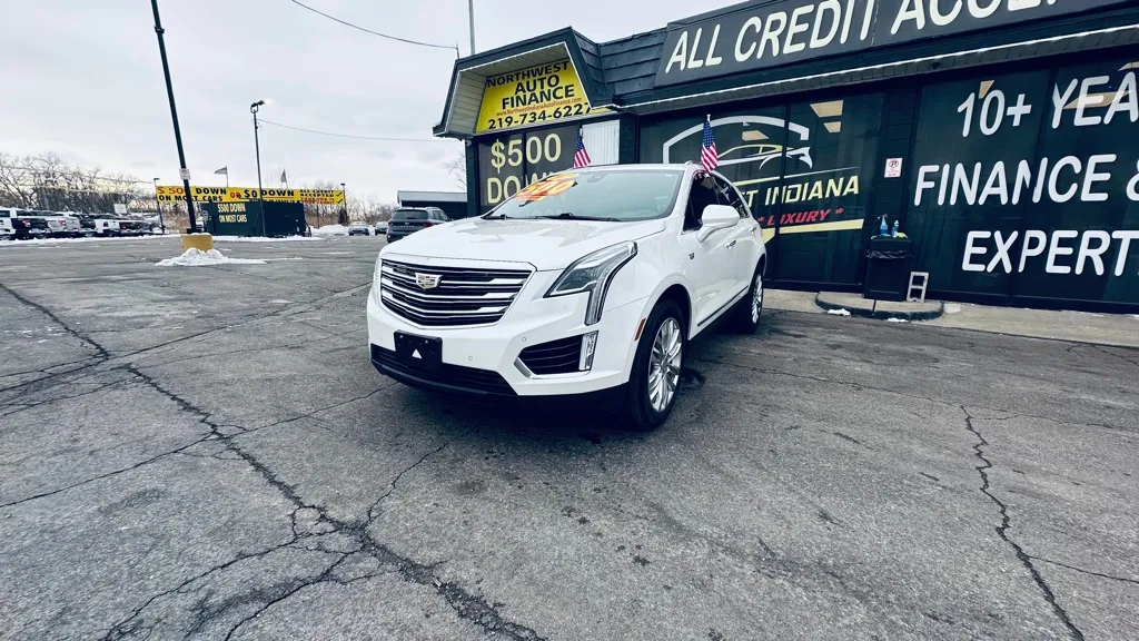White 2019 CADILLAC XT5 PREMIUM LUXURY for sale in Valparaiso, IN