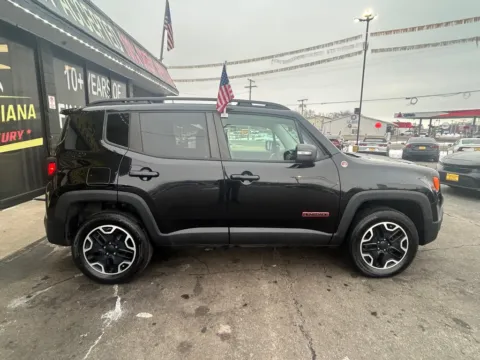 Another view of 2016 JEEP RENEGADE TRAILHAWK for sale in Valparaiso, IN at NWI AUTO FINANCE Valparaiso