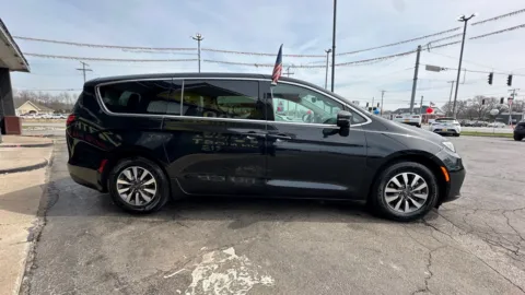 Photos of 2022 CHRYSLER PACIFICA HYBRID TOURING L for sale in Valparaiso, IN at NWI AUTO FINANCE Valparaiso