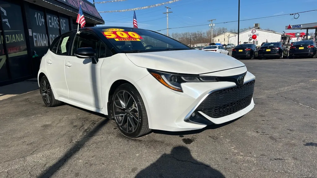 2022 TOYOTA COROLLA HATCHBA XSE for sale in Valparaiso, IN