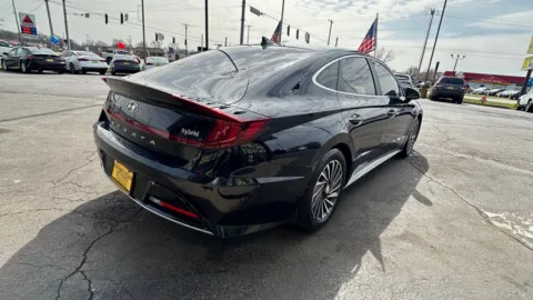 Another view of 2023 HYUNDAI SONATA LIMITED HYBRID for sale in Valparaiso, IN at NWI AUTO FINANCE Valparaiso