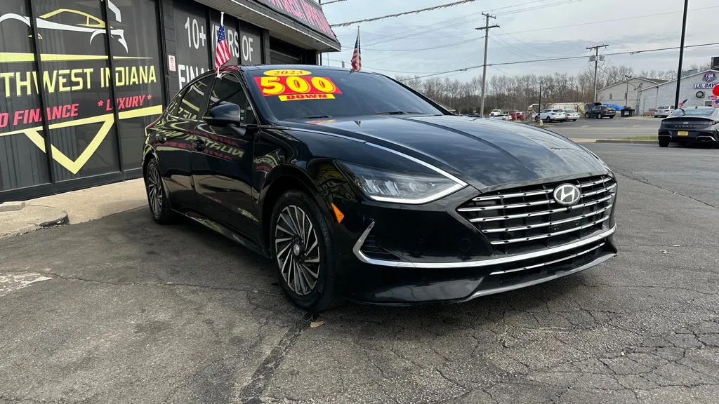 Black 2023 HYUNDAI SONATA LIMITED HYBRID for sale in Valparaiso, IN