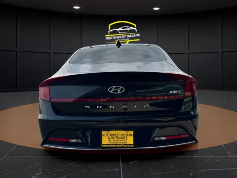 More photos of 2023 HYUNDAI SONATA LIMITED HYBRID at NWI AUTO FINANCE Valparaiso, IN