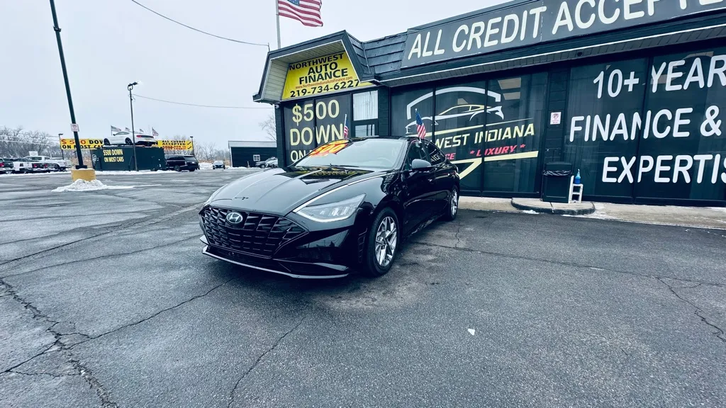 Black 2021 HYUNDAI SONATA SEL for sale in Valparaiso, IN