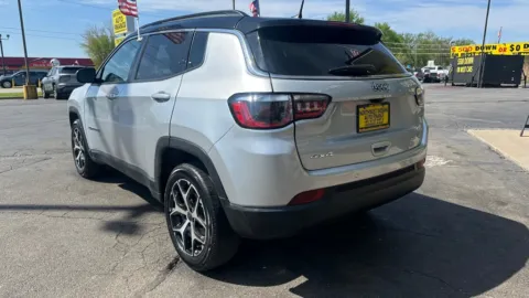 More photos of 2025 JEEP COMPASS LIMITED at NWI AUTO FINANCE Valparaiso, IN