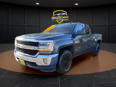 Gray 2018 CHEVROLET SILVERADO 1500 LT for sale in Valparaiso, IN