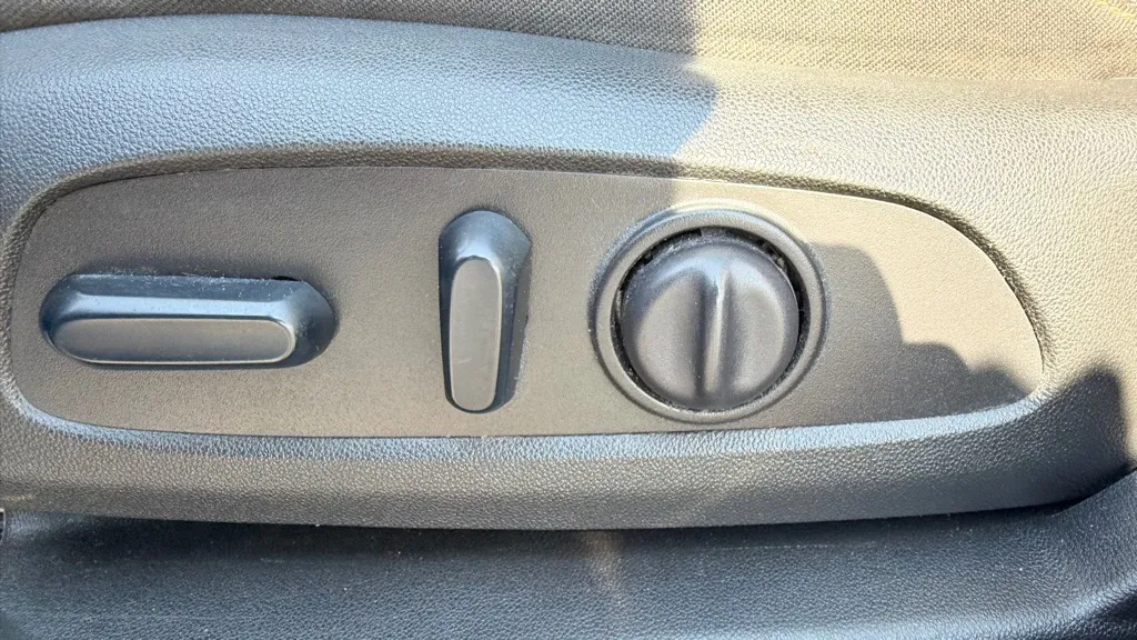 2024 Chevrolet Equinox LT - Photo 17