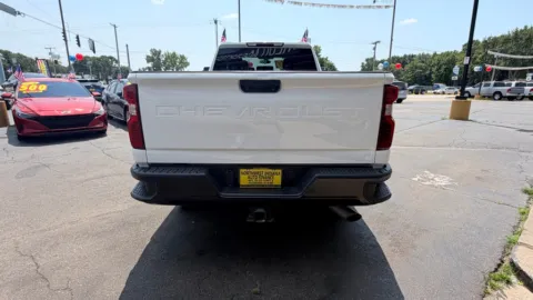More photos of 2021 CHEVROLET SILVERADO 2500 HEAVY DUTY WORK TRUCK at NWI AUTO FINANCE Valparaiso, IN