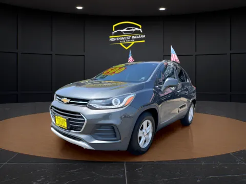 Gray 2019 CHEVROLET TRAX 1LT for sale in Valparaiso, IN
