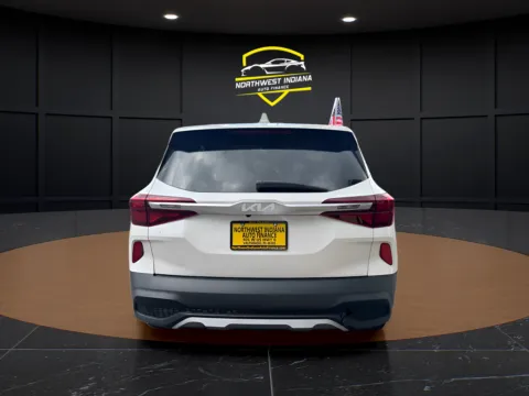 More photos of 2022 KIA SELTOS LX at NWI AUTO FINANCE Valparaiso, IN