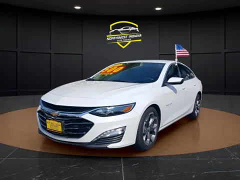 White 2024 CHEVROLET MALIBU LT for sale in Valparaiso, IN