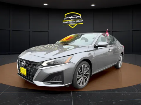 Gray 2023 NISSAN ALTIMA 2.5 SL for sale in Valparaiso, IN