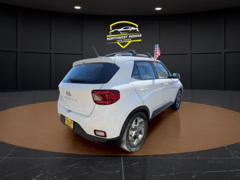 More photos of 2023 HYUNDAI VENUE SEL at NWI AUTO FINANCE Valparaiso, IN