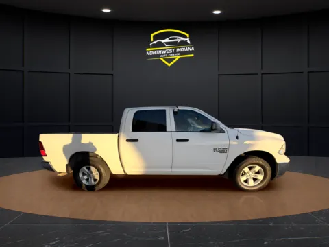 More photos of 2022 RAM 1500 CLASSIC SLT at NWI AUTO FINANCE Valparaiso, IN