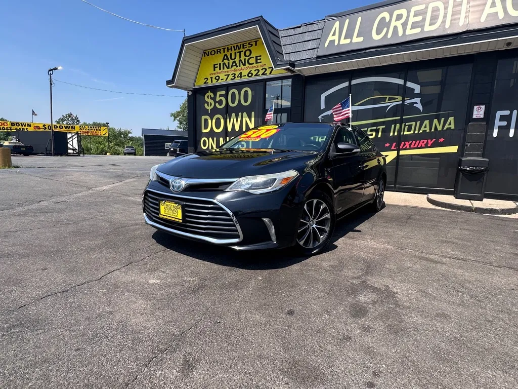 Black 2018 TOYOTA AVALON HYBRID for sale in Valparaiso, IN