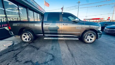 More photos of 2019 RAM 1500 CLASSIC SLT at NWI AUTO FINANCE Valparaiso, IN
