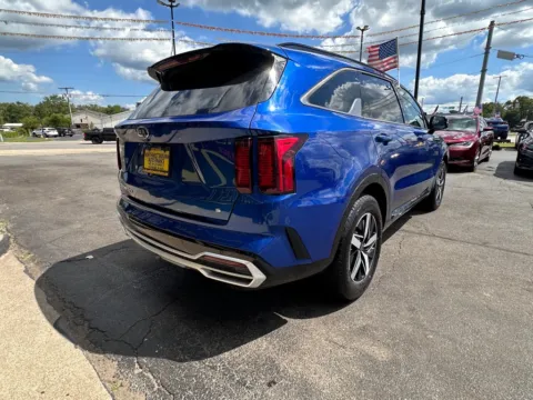 More photos of 2021 KIA SORENTO S at NWI AUTO FINANCE Valparaiso, IN