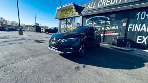 Black 2022 NISSAN ROGUE SPORT SL for sale in Valparaiso, IN