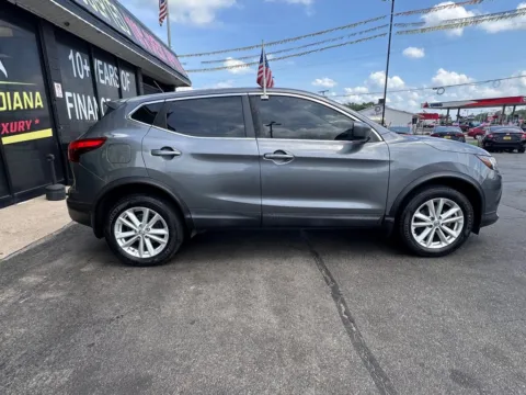 More photos of 2018 Nissan Rogue Sport S at NWI AUTO FINANCE Valparaiso, IN
