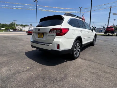 More photos of 2016 Subaru Outback 2.5i Limited at NWI AUTO FINANCE Valparaiso, IN