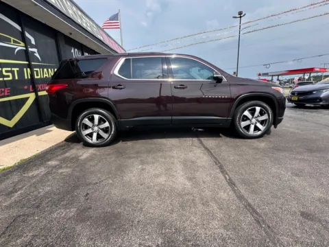 More photos of 2021 CHEVROLET TRAVERSE LT at NWI AUTO FINANCE Valparaiso, IN