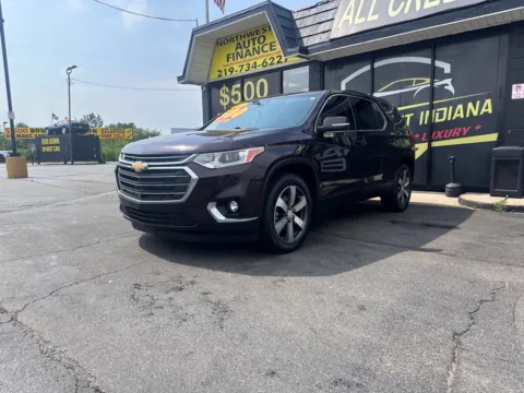 Black 2021 Chevrolet Traverse LT Leather for sale in Valparaiso, IN
