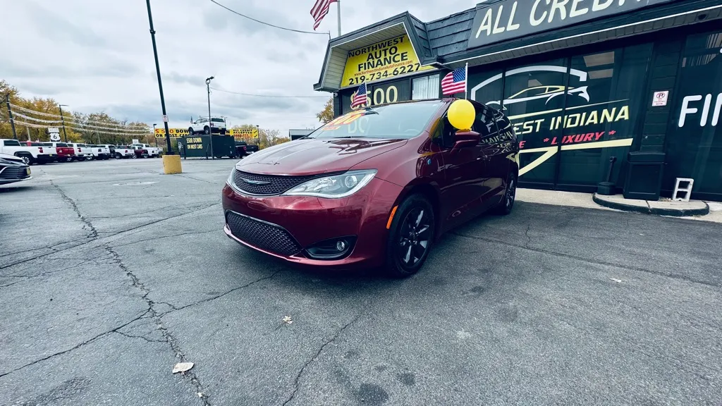 2020 CHRYSLER PACIFICA HYBRID TOURING for sale in Valparaiso, IN