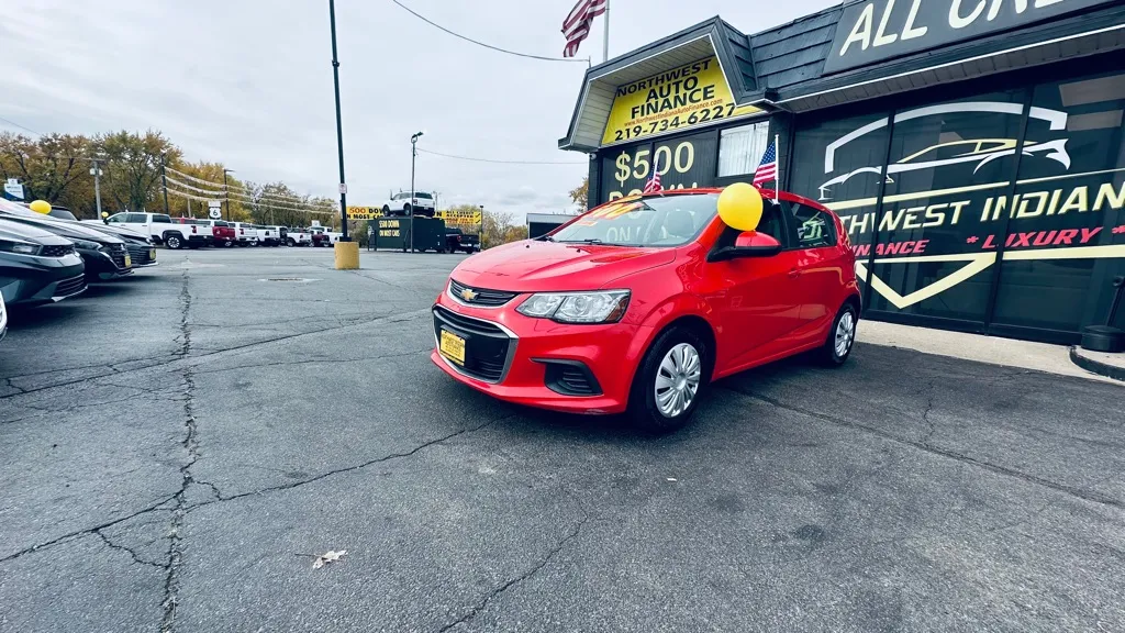 2020 CHEVROLET SONIC LT for sale in Valparaiso, IN